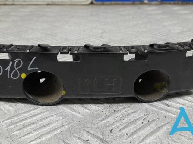 Кронштейн бампера переднього, лівий 622235AA0A NISSAN