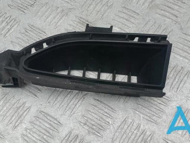 Решітка переднього бампера, ліва 622576RR0A NISSAN
