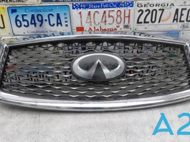 Захисна решітка радіатора 623105NA2A NISSAN