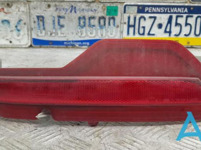 Правий катафот бампера 63147179990 BMW