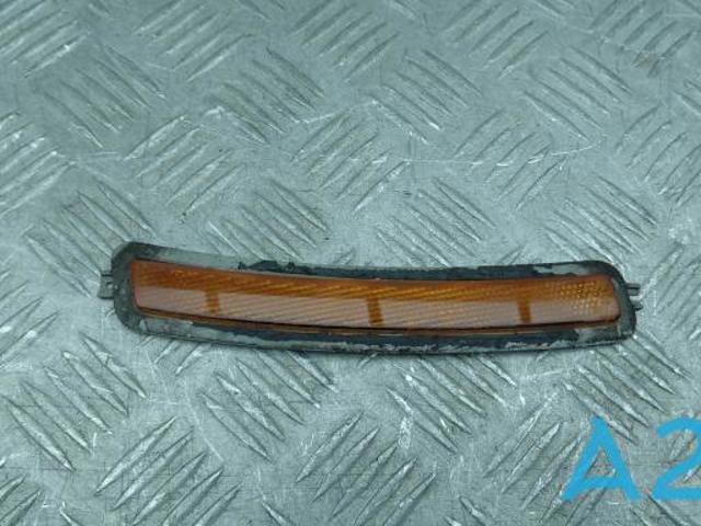 Катафот (відбивач) переднього бампера, лівий 63147349127 BMW