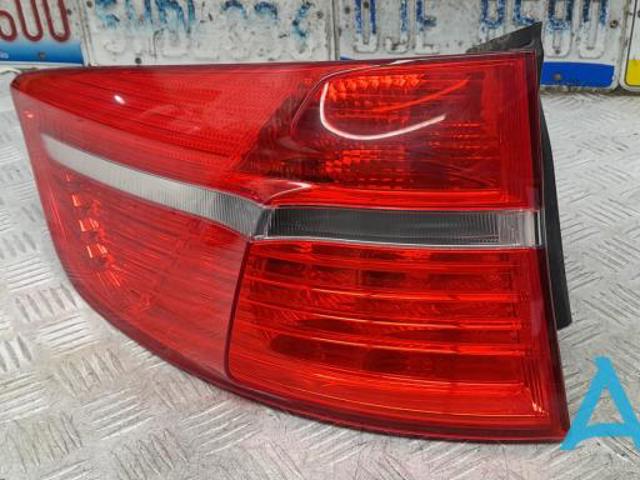 Задній лівий зовнішній ліхтар 63217179985 BMW