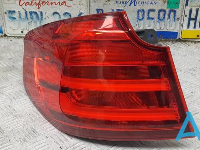 Ліхтар задній лівий, зовнішній 63217286039 BMW