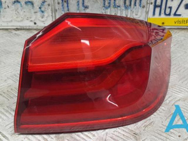 Задній правий зовнішній ліхтар 63217376470 BMW