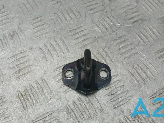 Фіксатор (зацеп) замка дверей 63264AG000 SUBARU
