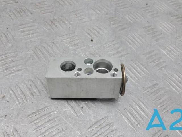 Клапан розширювальний 64116845415 BMW