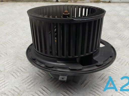 Кожух вентилятора 64119244083 BMW