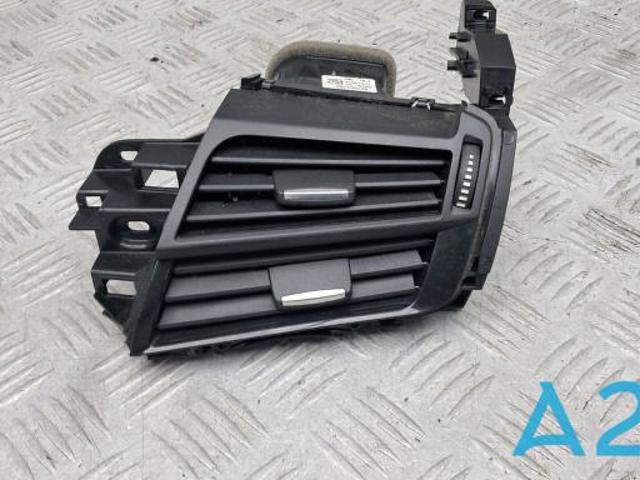 Решітка повітропровода права 64229270517 BMW
