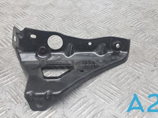 Кріплення / підставка акумулятора 648615DA0A NISSAN
