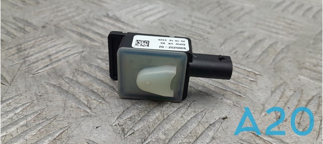 Датчик Ейрбег передній 65779475697 BMW