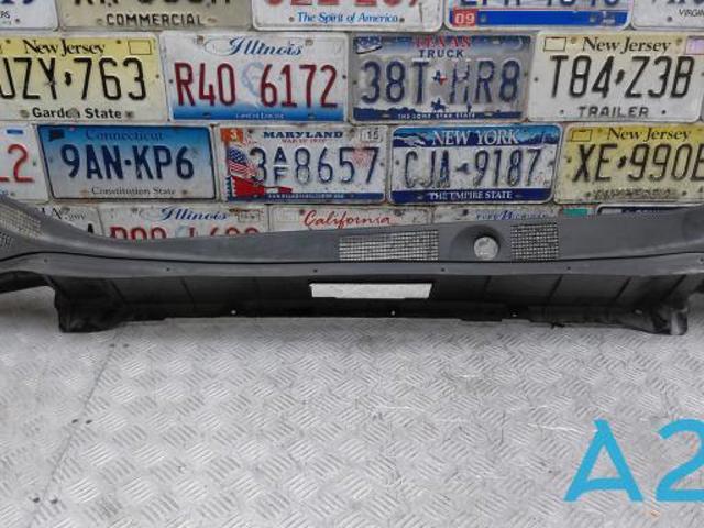 Водостік лобового скла, жабо 668625NA0B NISSAN