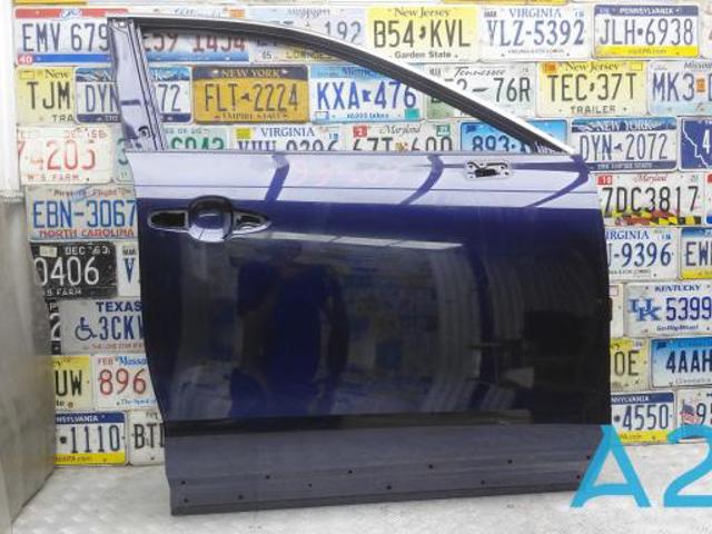 Дверка передня права 6700148180 TOYOTA