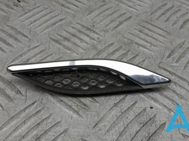 Молдинг переднього лівого крила 670029940 MASERATI