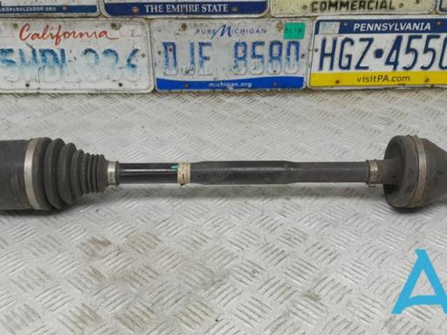 670104208 Maserati
