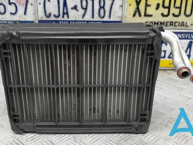 Охолоджувач повітря 673009412 MASERATI