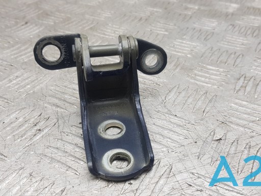 Петля передніх дверей права 67410SNEA01ZZ HONDA
