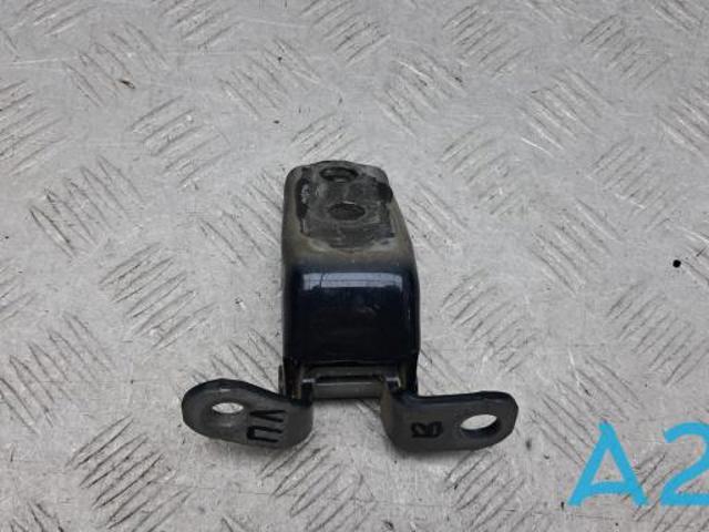 Петля водійських дверей 67450T2FA02ZZ HONDA