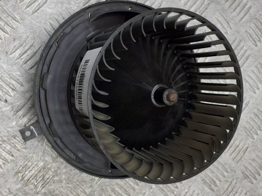 Двигун вентилятора пічки (обігрівача салону) 68038189AA CHRYSLER