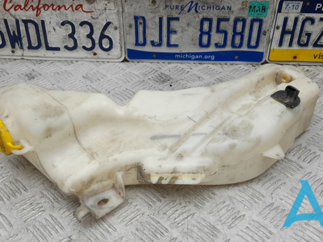 Бачок для омивайки 68041379AA CHRYSLER