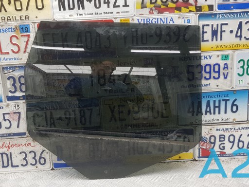 Скло заднє праве 68086588AA CHRYSLER