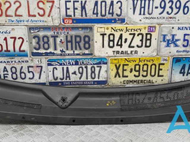 Водостік лобового скла, жабо 68102557AE CHRYSLER