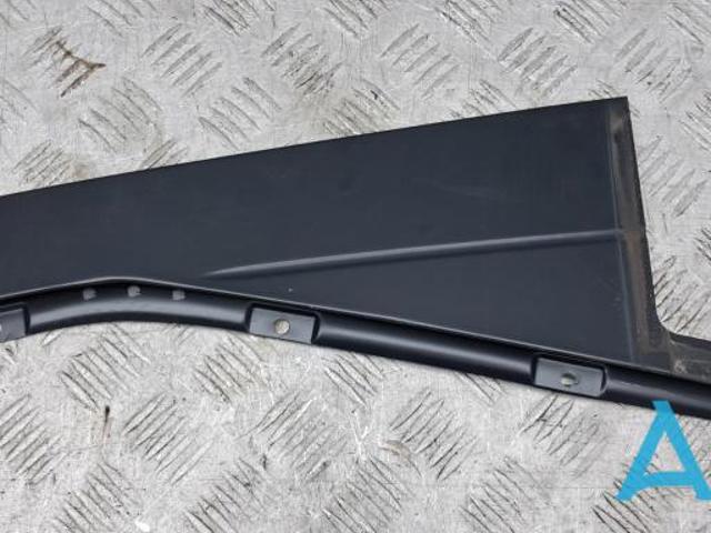 Накладка задньої двері, лівої, вертикальна 68102579AE CHRYSLER