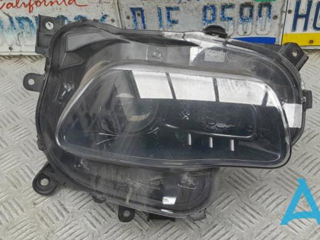 Фара передня права 68102846AE CHRYSLER
