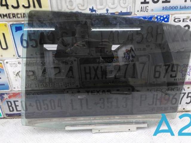 Скло задньої двері лівої 6810406290 TOYOTA