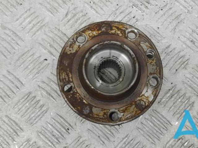 Маточина колеса передня 68141123AC CHRYSLER