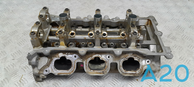 Головка блока циліндрів (ГБЦ), права 68141352AE CHRYSLER