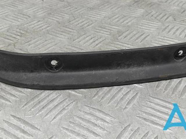 Бризковики передній, правий 68156562AB CHRYSLER