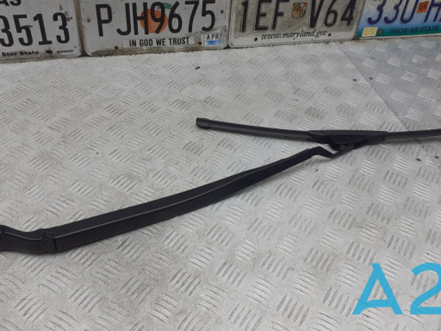 Повідок склоочисника 68194928AA CHRYSLER