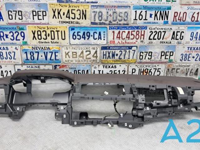 Торпеда приладова панель 682006RR0A NISSAN