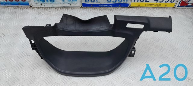 Облицювання щитка приладів "торпедо" 682405SA0B NISSAN