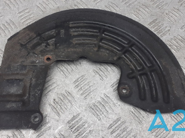 Захист гальмівного диска заднього, правого 68246622AB CHRYSLER