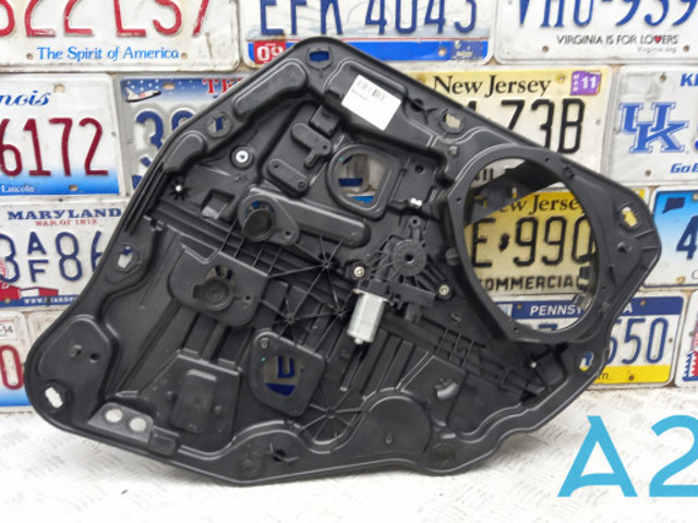 Склопідйомник задніх лівих дверей 68268760AA CHRYSLER