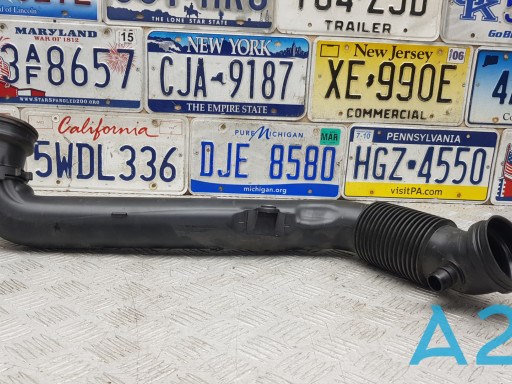 Патрубок повітряний, дросельної заслінки 68274912AA CHRYSLER