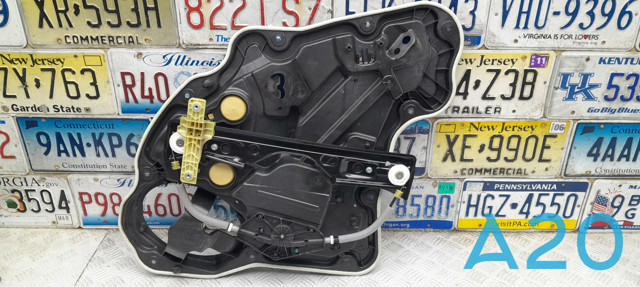 Склопідйомник задніх правих дверей 68292132AA CHRYSLER