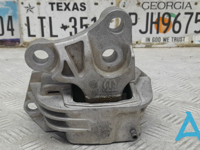 Опора кпп 68297795AA CHRYSLER