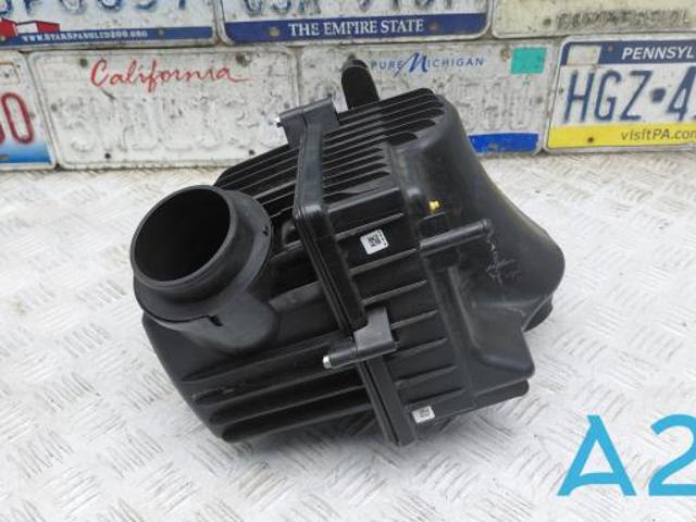 Корпус повітряного фільтра 68350283AA CHRYSLER
