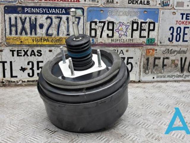 Підсилювач гальма вакуумний 68418189AA CHRYSLER