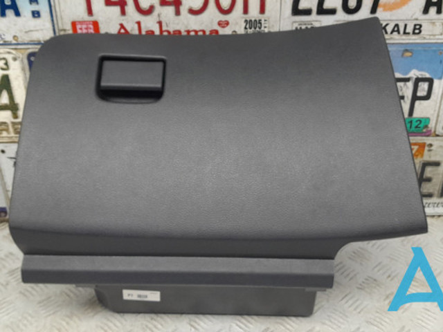 Ящик для документів, кишеня боковини 685104BA0A NISSAN