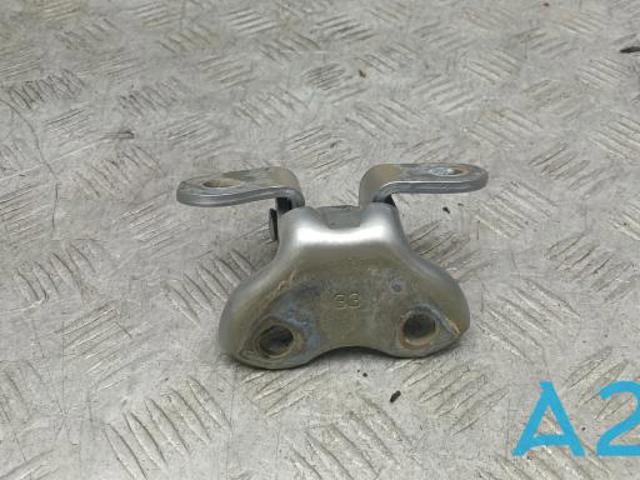 Петля передніх дверей, правою 6873002080 TOYOTA