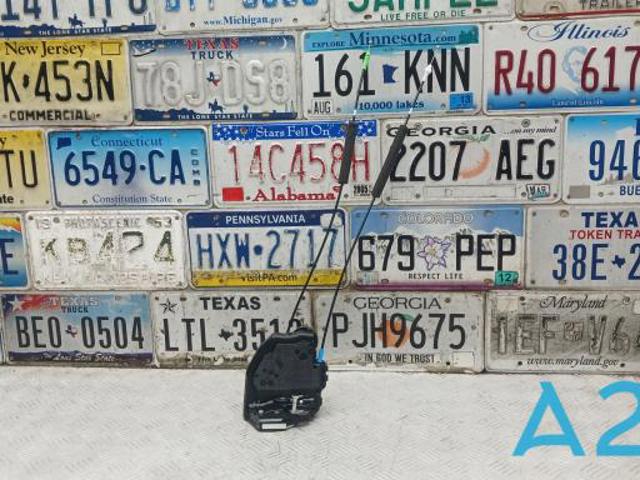 Замок задніх дверей, правих 6905033120 TOYOTA