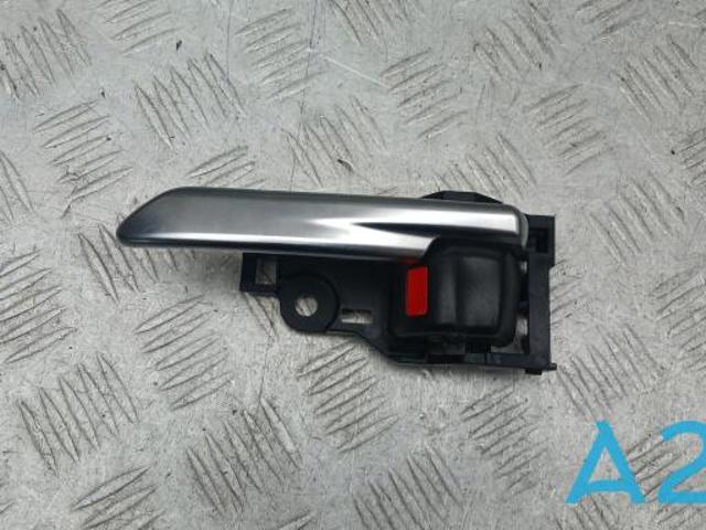 Ручка правих передніх дверей 6920633150C0 TOYOTA