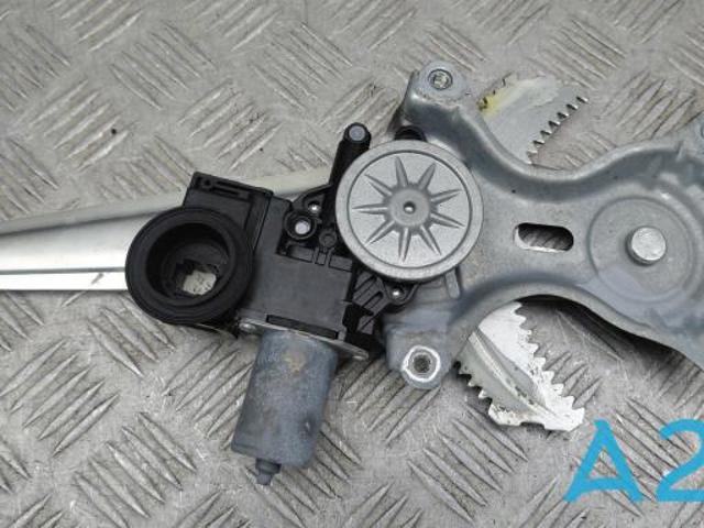 Механізм склопідйомника двері задньої, правої 6980306190 TOYOTA