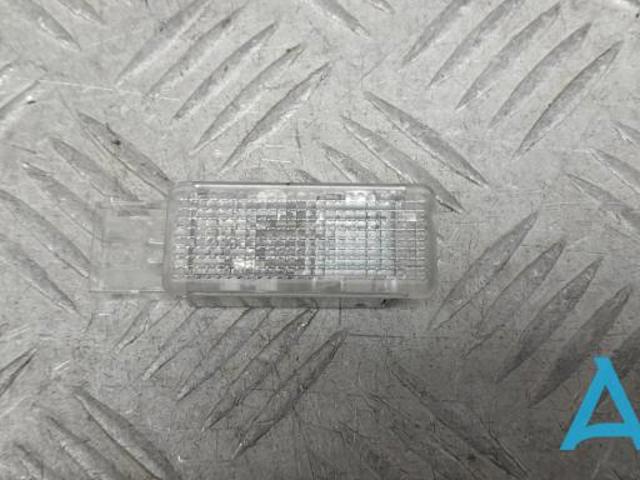 Плафон підсвічення бардачка 6L0947565 VAG