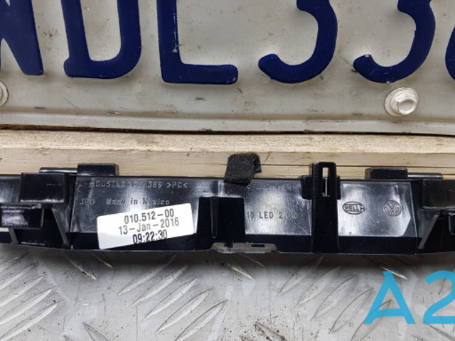 Додаткові задні стопи Volkswagen Jetta 6