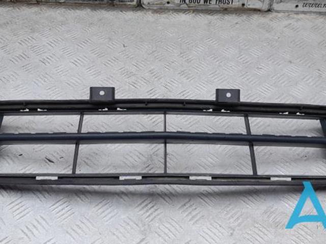 Решітка переднього бампера, центральна 71103TZ5A00 HONDA