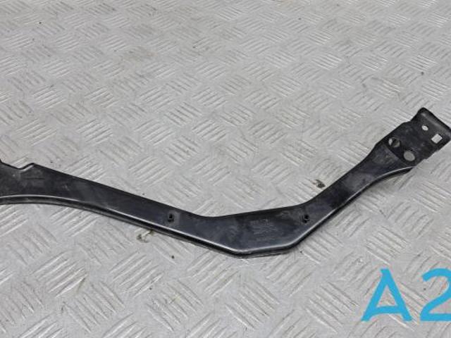 Кронштейн супорту радіатора нижнього 71460TLAA01 HONDA